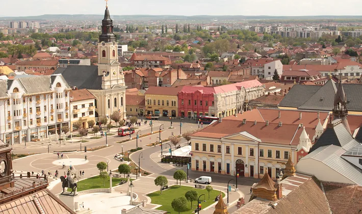Unirii aikštė Oradėjoje