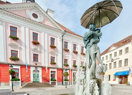 Besibučiuojančių studentų fontanas Tartu